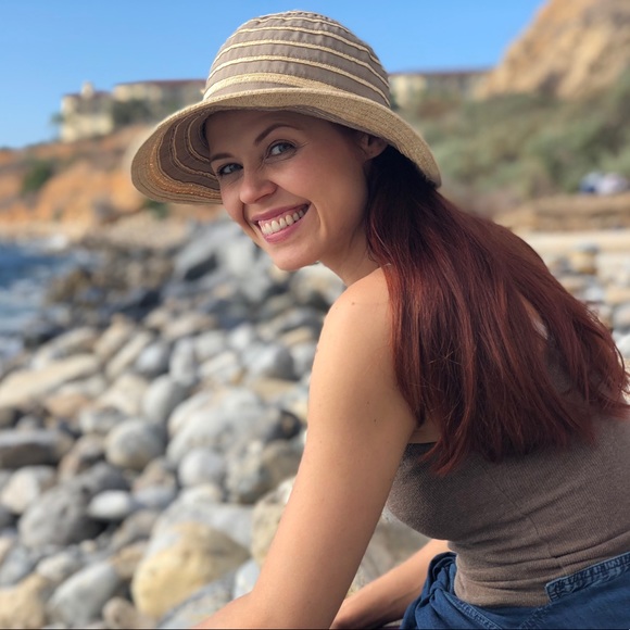 Meet your Posher, Anna - Picture 1 of 1